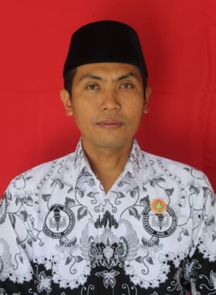 Ainur Rofik, S.Pd.